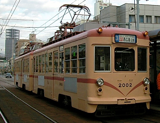 łR^]2002