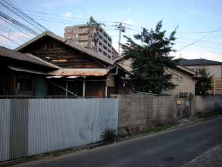 高須変電所道路側